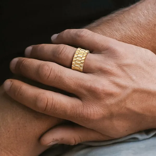 Classy Men Gold Wide Band Ring