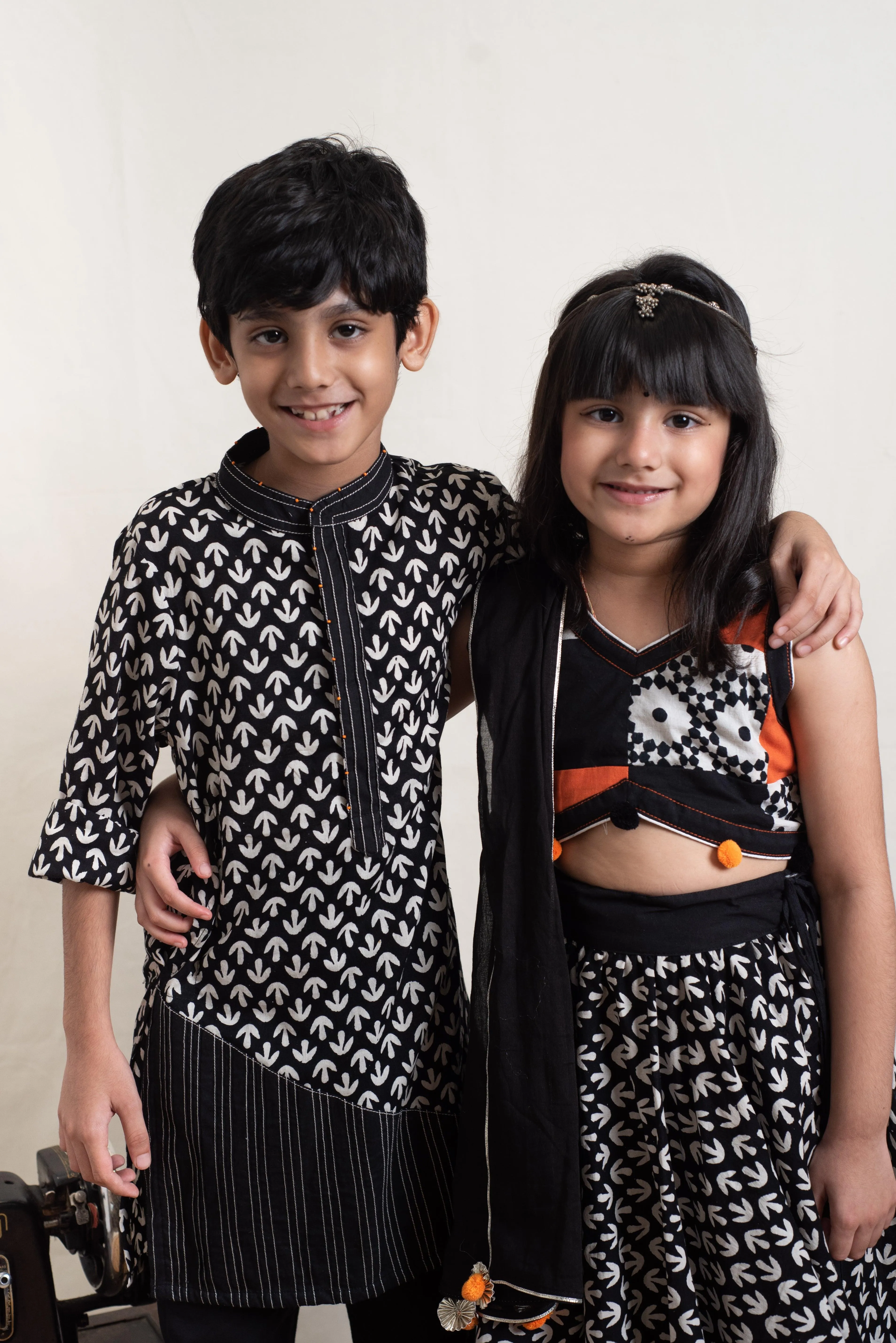 Syahi Threadwork Kurta Set